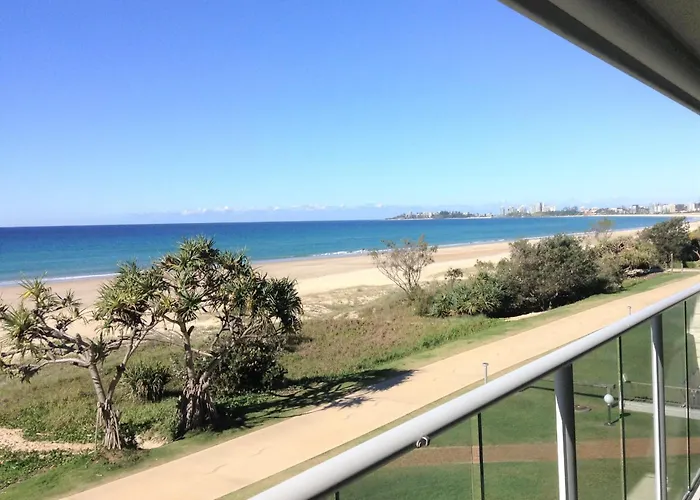 Pacific Surf Absolute Beachfront Apartments