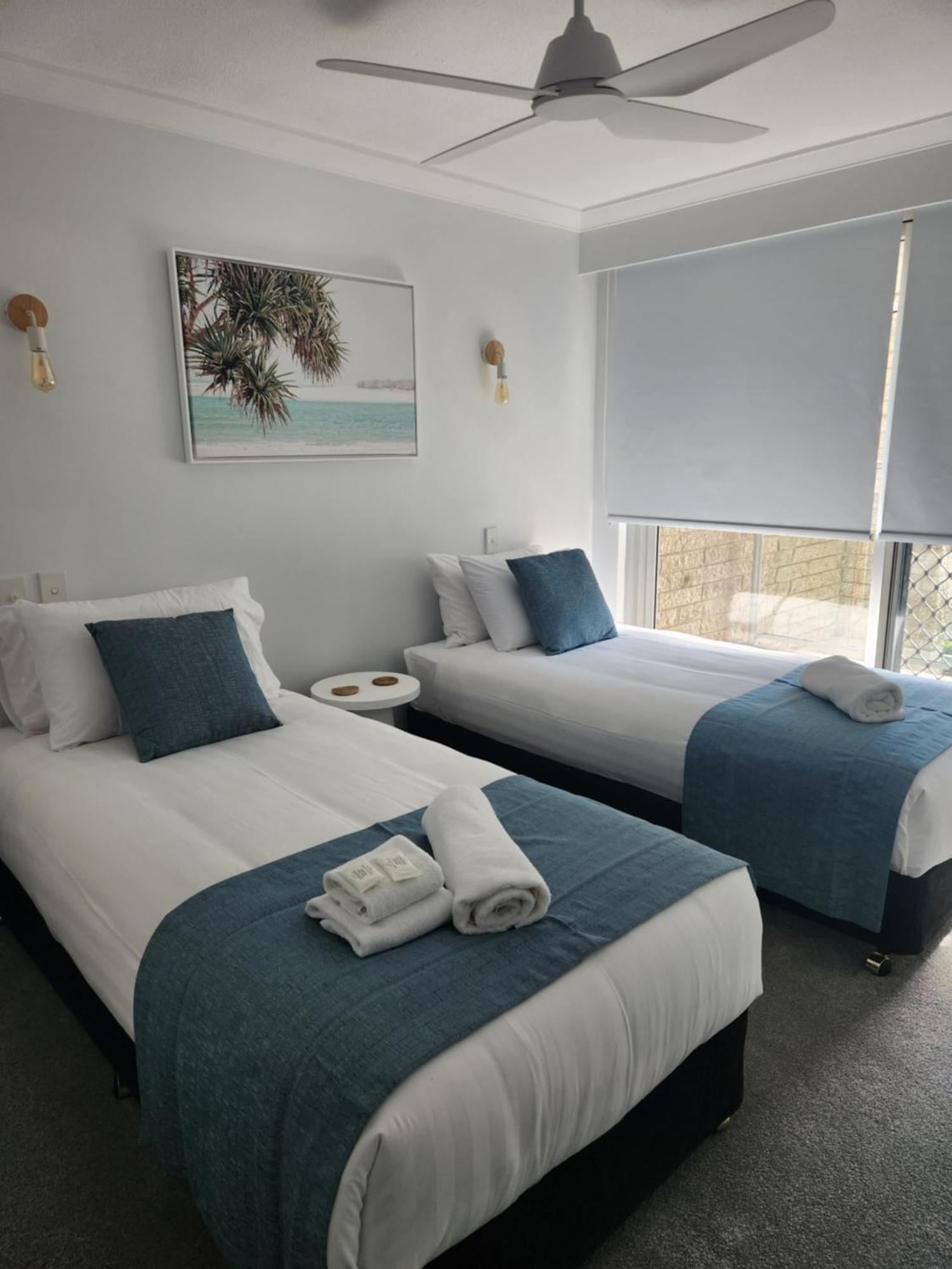 Pacific Surf Absolute Beachfront 3*